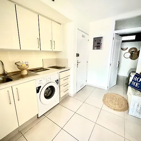 Seafront Serenity By Deihu Experiences