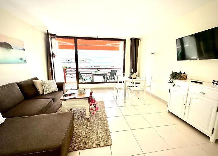 Seafront Serenity By Deihu Experiences *