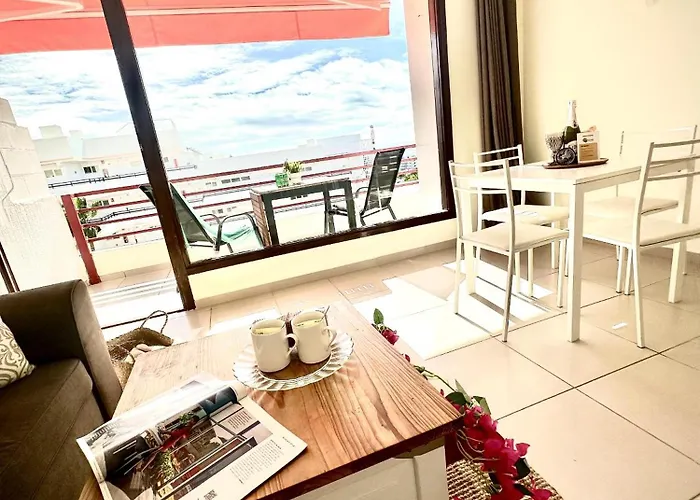 Seafront Serenity By Deihu Experiences Apartmán