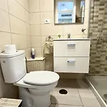 Seafront Serenity By Deihu Experiences Apartman